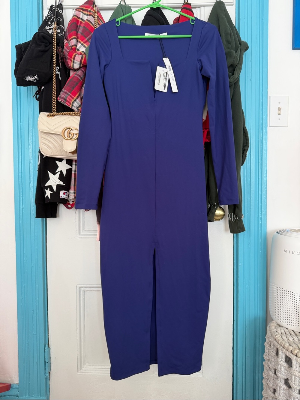 SUSANA MONACO Solid Midi Dress with square neckline and long sleeves NWT